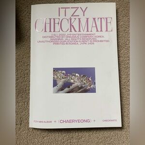 ITZY "CHECKMATE" Mini Album - Chaeryeong Edition in White & Pink